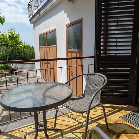 Διαμέρισμα Irena's Place A2 *