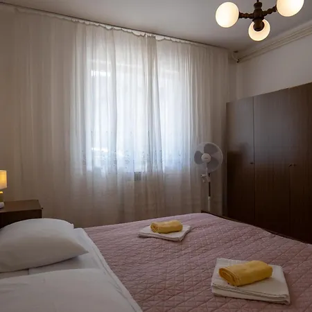 شقة Irena's Place A2 *